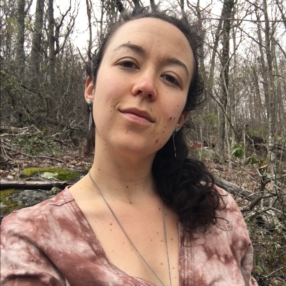 Meet your Posher, Claire